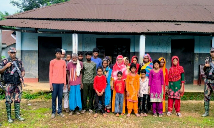 সিলেট ও সুনামগঞ্জ সীমান্তে ৩৯ জনকে পুশইন
