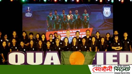 পুরস্কার ঘোষণা’ নারী ফুটবল দলকে ৫০ লাখ টাকা
