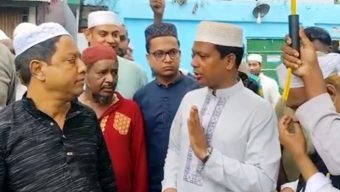  শাহপরাণ (রহ.) মাজারে দানের স্বচ্ছতায়  নির্দেশনা দিলেন জেলা প্রশাসক