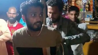 সুনামগঞ্জে এক হাজার ইয়াবাসহ আটক ‘জুলাই যোদ্ধা’ পুলিশে দিল জনতা