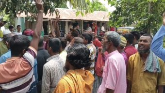 সুনামগঞ্জে হাওরের ক্ষতিগ্রস্ত কৃষকের তালিকায় অনিয়ম বিক্ষোভ