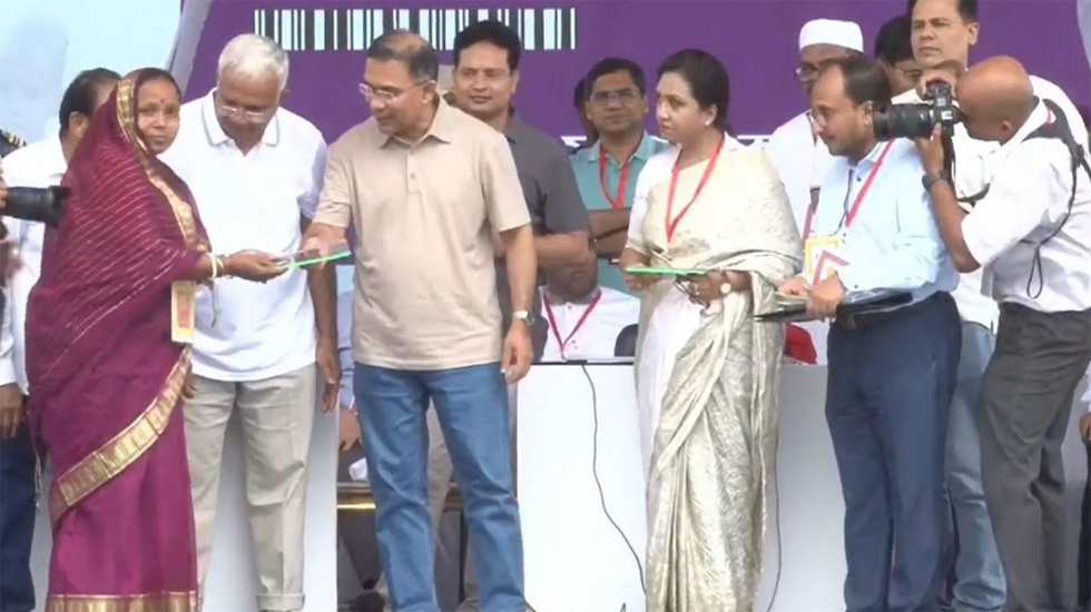 ফ্যামিলি কার্ড কর্মসূচির উদ্বোধন করলেন প্রধানমন্ত্রী