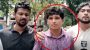 ভিসা প্রতারক চক্রের অন্যতম হোতা ইমনকে পুলিশে দিল জনতা