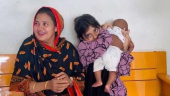 ‎১৩ বছর বয়সেই মায়ের কোলে ৭ মাসের সন্তান, শিশুকে ফিরে পেতে আদালতে কিশোরী
