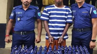 গোয়াইনঘাটে বিশেষ অভিযানে ১৭০ বোতল ভারতীয় নিষিদ্ধ কফ সিরাপ উদ্ধার, গ্রেপ্তার ১