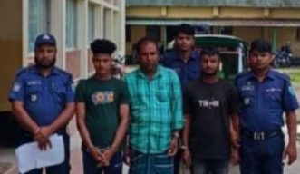 নিষিদ্ধ ভারতীয় পণ্য ও ওয়ারেন্টভুক্ত আসামিসহ কোম্পানীগঞ্জে আটক ৩