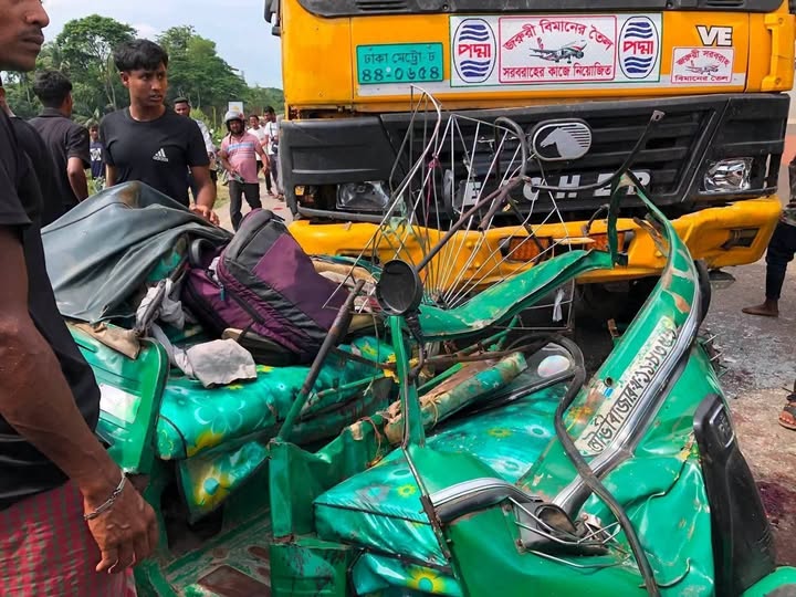 ওসমানীনগরে ট্রাক ও সিএনজিচালিত অটোরিকশার মুখোমুখি সংঘর্ষে অন্তত ৪ জন নিহত