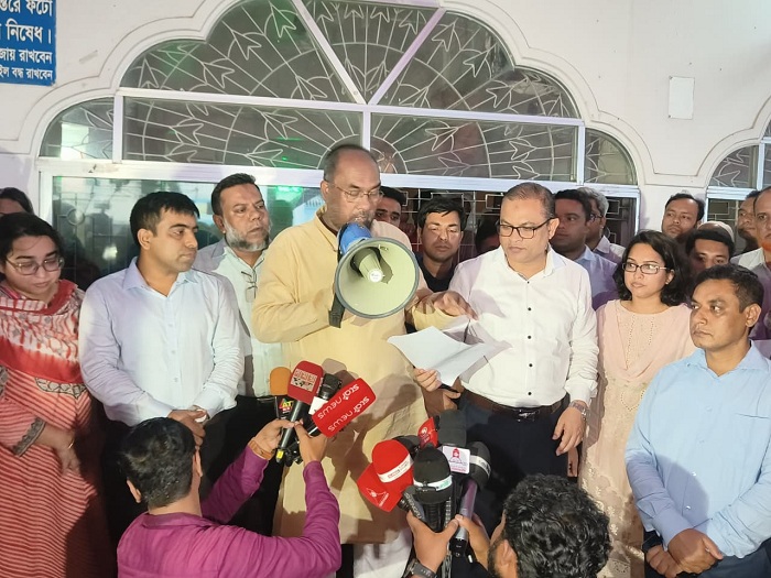 শাহজালাল মাজারে এবার ৭১ লাখ টাকাসহ ১৯ দেশের মুদ্রা, বিপুল সোনা-রুপা