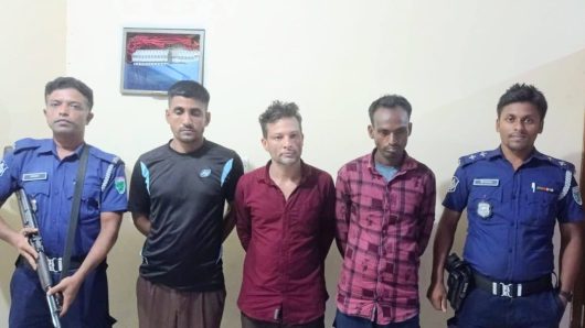 সিলেটের গোলাপগঞ্জে ইয়াবা ট্যাবলেট সহ আটক ৩