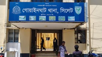 থানার হাজত খানা থেকে এক ইয়াবা ব্যবসায়ি উধাও,সোর্স হিসেবে দাবী ওসির