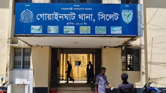 থানার হাজত খানা থেকে এক ইয়াবা ব্যবসায়ি উধাও,সোর্স হিসেবে দাবী ওসির