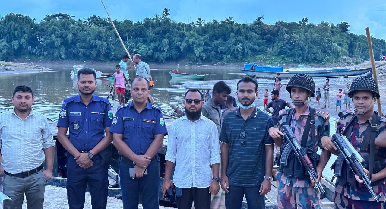 বালু লুটে জিরো টলারেন্স: গোয়াইনঘাটে ২৭ ড্রেজার ধ্বংস, ২৩ জন গ্রেপ্তার ও ৫ লাখ টাকা জরিমানা!