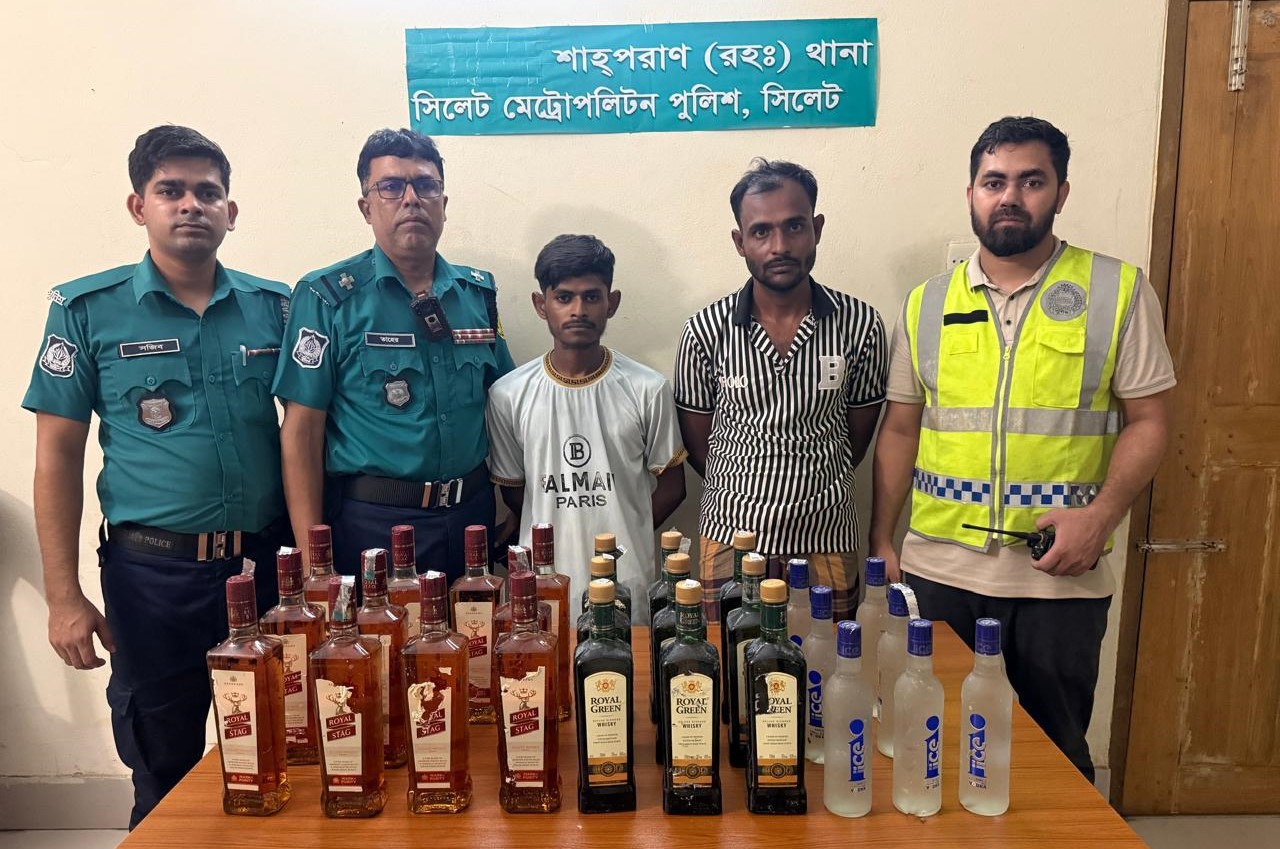 শাহপরান থানার অভিযানে ২৭ বোতল ভারতীয় মদসহ গ্রেপ্তার ২