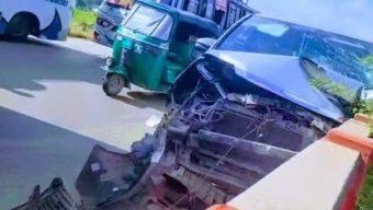 লালাবাজারে নোয়া গাড়ির চাপায় যুবক আইসিইউতে চালক পলাতক