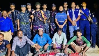 গোয়াইনঘাটে অবৈধ বালু উত্তোলনের বিরুদ্ধে অভিযান আটক-৬,২ নৌকা ধ্বংস, জরিমানা দেড় লাখ