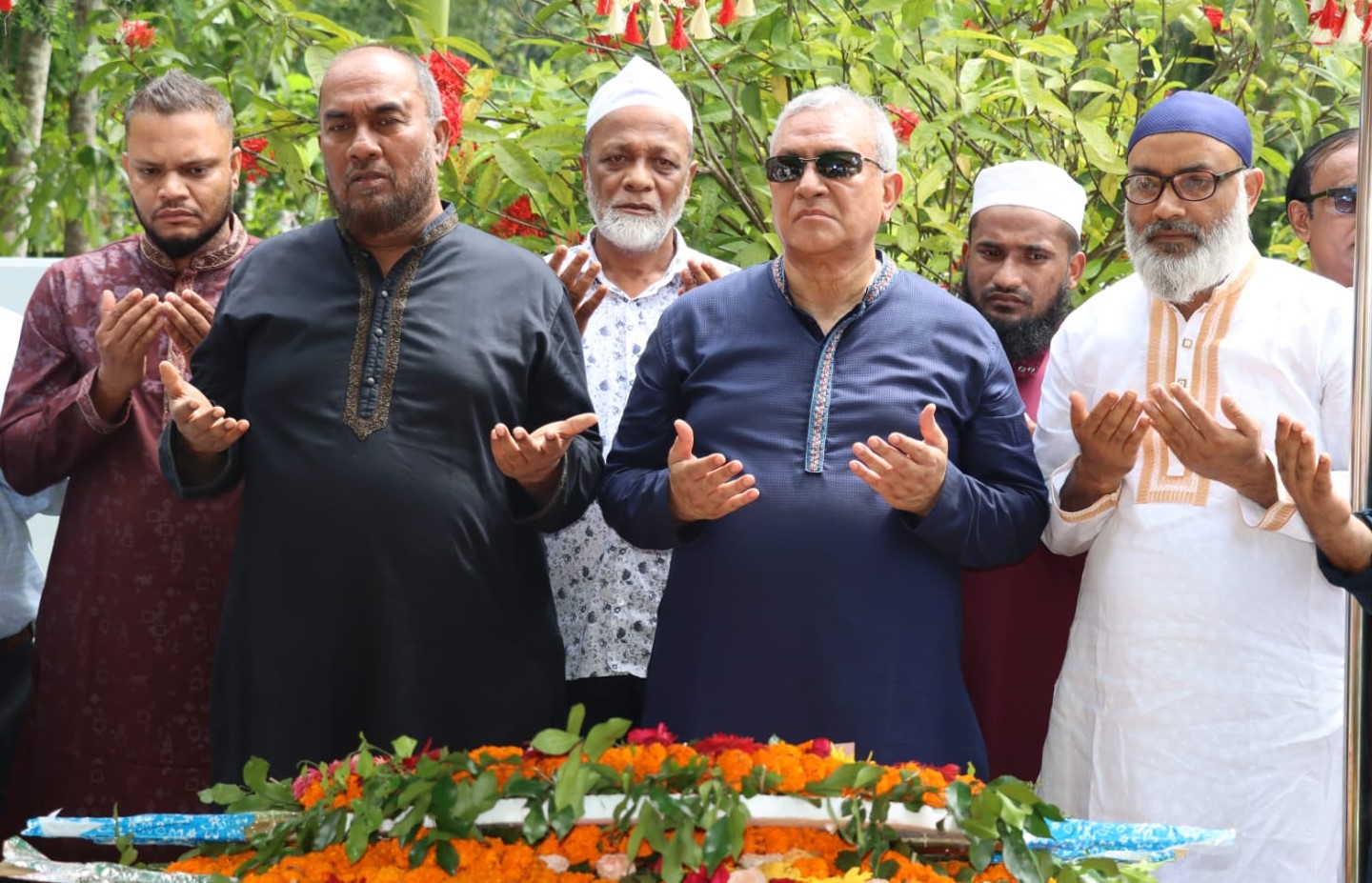 গভীর শ্রদ্ধায় সাবেক অর্থমন্ত্রীকে স্মরণ সাইফুর রহমানের স্বপ্নের সিলেটকে  উন্নয়নের শিখরে নিতে চাই -আব্দুল কাইয়ুম চৌধুরী
