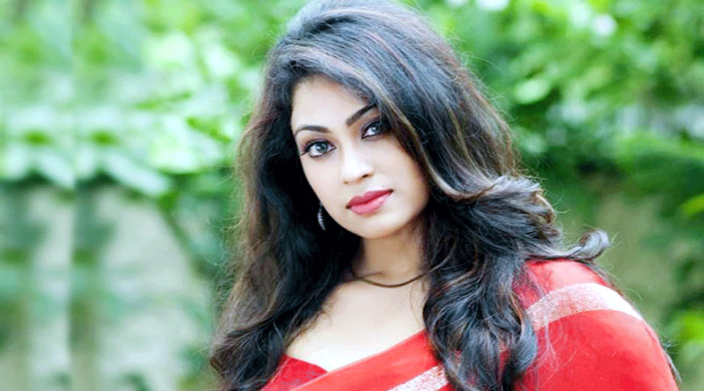 জন্মদিনে পপির উৎসবহীন জীবনবোধ