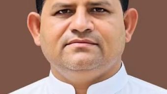 উমরাহ্ সফরের উদ্দেশ্যে রওনা হচ্ছেন ফয়জুর রহমান ফয়জু দোয়া চেয়েছেন সব শ্রেণী পেশার মানুষের কাছে