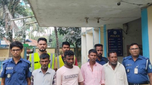 শাল্লায় পুলিশের বিশেষ অভিযানে পরোয়ানাভুক্তসহ গ্রেপ্তার ৪