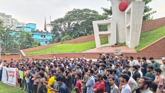 ইঞ্জিনিয়ারিং কলেজ: আশ্বাসে মেলেনি সমাধান, শহীদ মিনারে কর্মসূচি