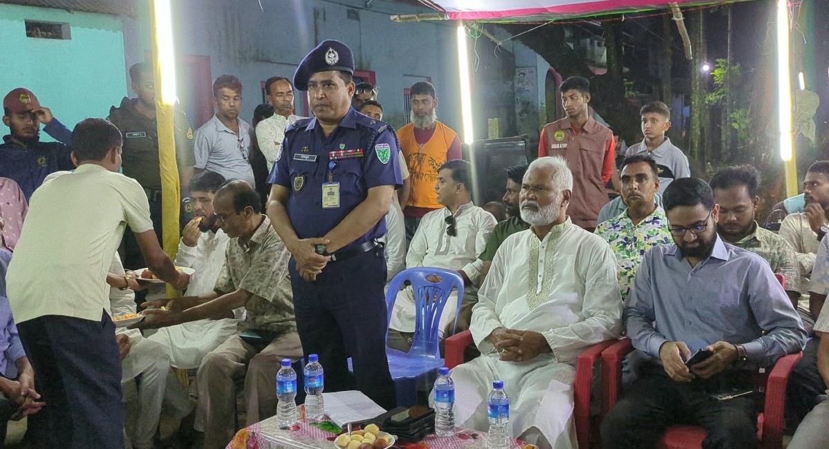 আজমিরীগঞ্জে শারদীয় দুর্গাপূজার মণ্ডপ পরিদর্শনে এমপি জীবন। শান্তিপূর্ণ পরিবেশে উৎসব উদ্‌যাপনের আহ্বান
