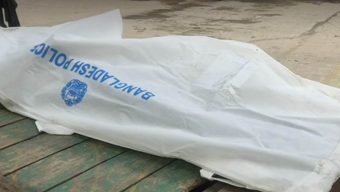 কলেজের পাশে পড়েছিল যুবকের মরদেহ