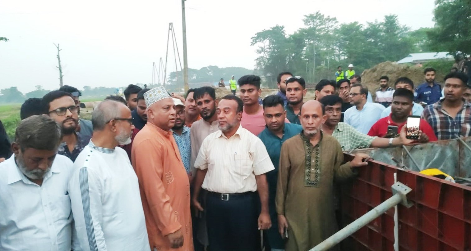 বহুল প্রত্যাশিত শিকপুর-বহরগ্রাম সেতুর কাজ পরিদর্শনে এমপি এমরান আহমদ চৌধুরী